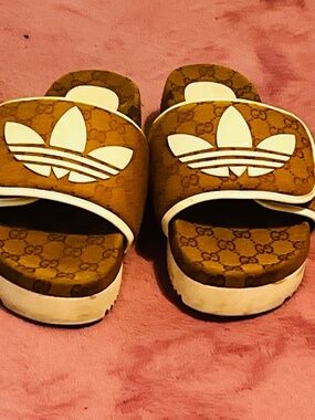 Gucci/Adidas size 10 lt. brown